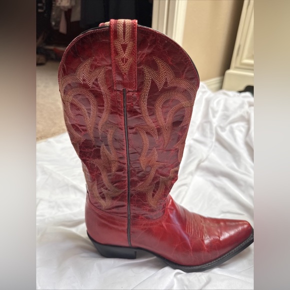 Red Sheyenne Boots - Picture 1 of 5